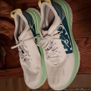 Hoka one one carbon x